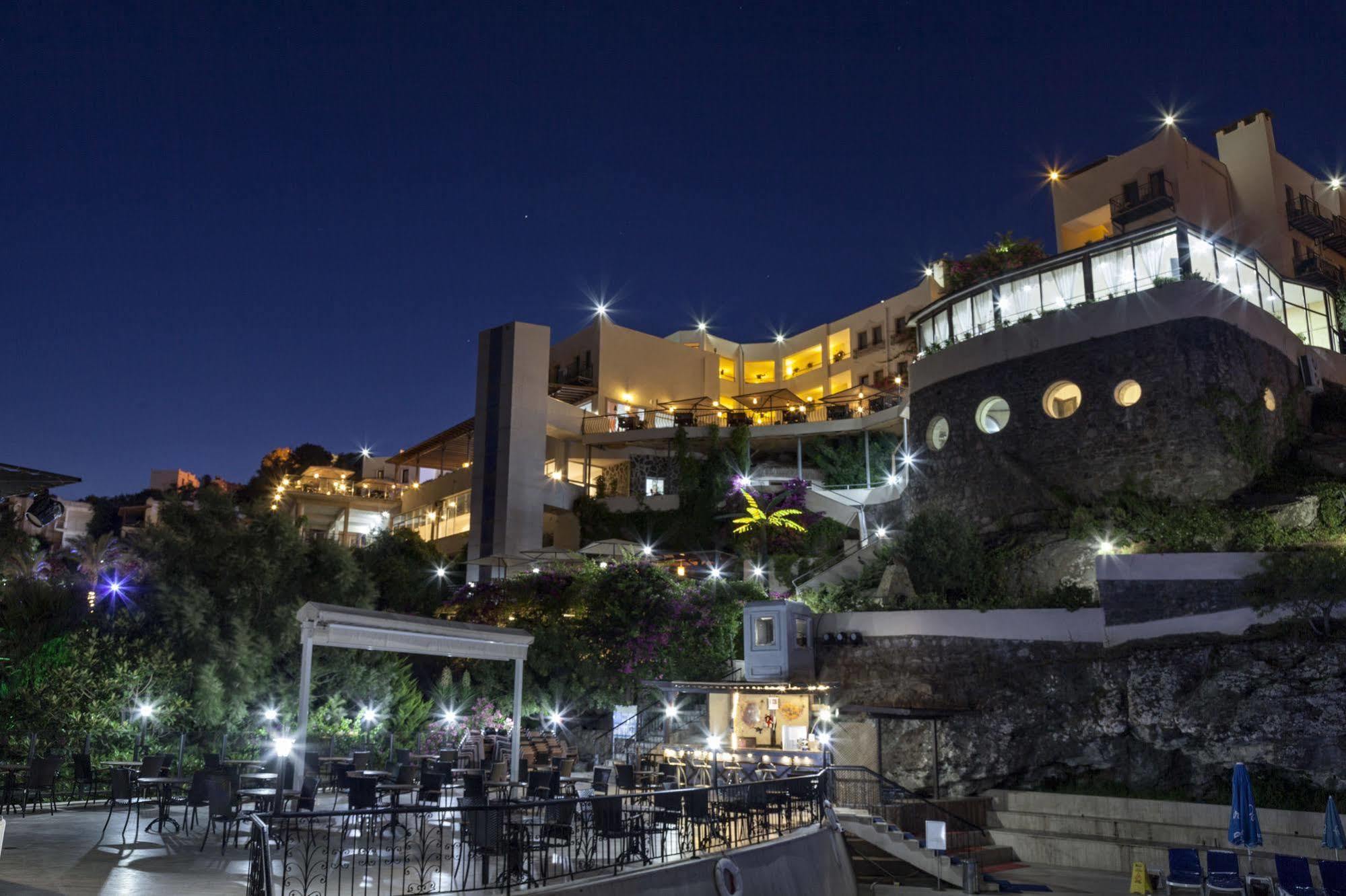 Crystal Bodrum Herşey Dahil 4*